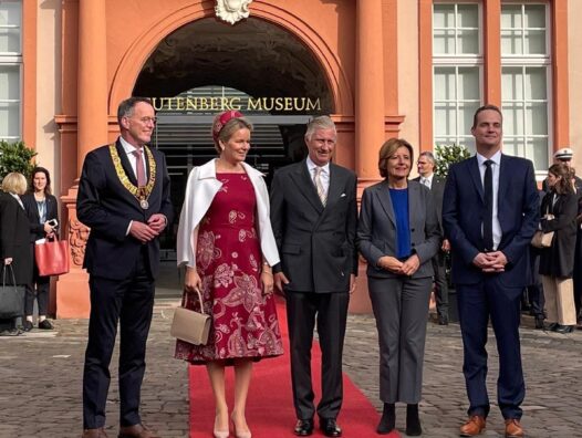 44A67329-5A78-4BB8-9840-58F5C561A225