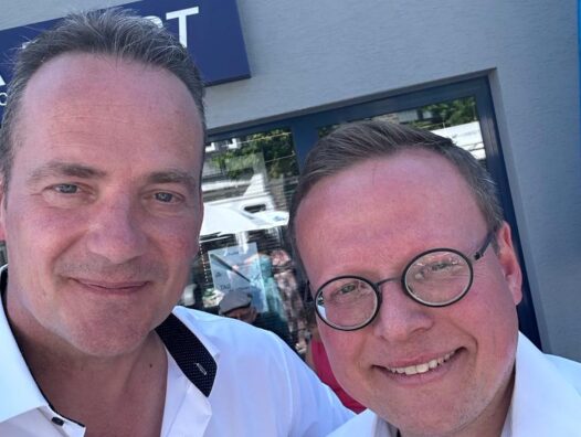 a09c8b00-9d2f-4ce8-87fc-c79f6b391002