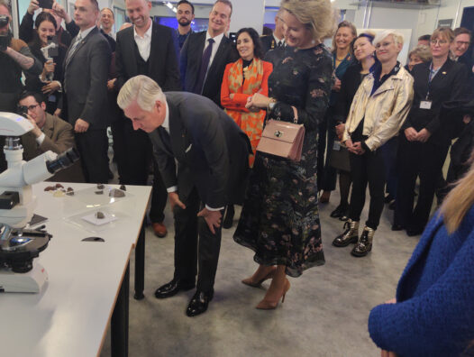 Schüler der BS-TI besuchen das Deutsche Zentrum für Luft- und Raumfahrt in Berlin und treffen dort auf das Königspaar (Bild: Manuel Zimmermann/BRF)